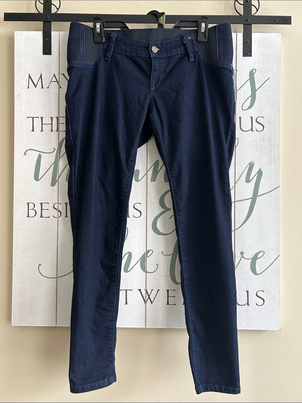 Isabel Maternity by Ingrid & Isabel jeans and jeggings bundle, size 6/28R - Picture 12 of 16